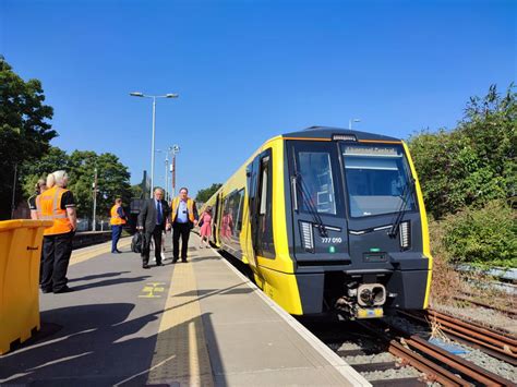 class 777 merseyrail trains.